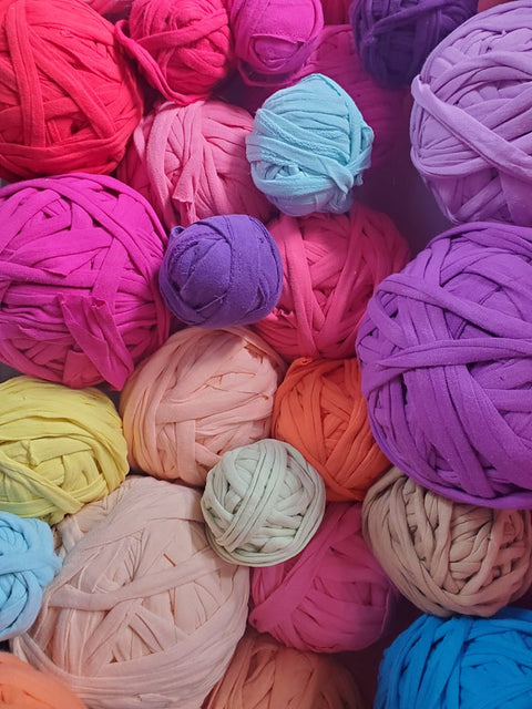 Latch Hook Kits for Adults DIY Crochet Yarn Rugs Tapestry Hooking Atom