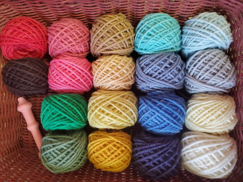 Quimper, yarn sampler, 18 colors
